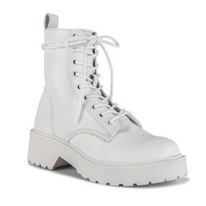 Steve Madden white tornado boots